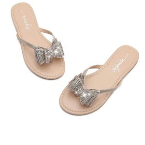 Mackin Girl sequin rhinestone women’s bow sandals 7